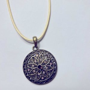 Lia Sophia pendant with chain